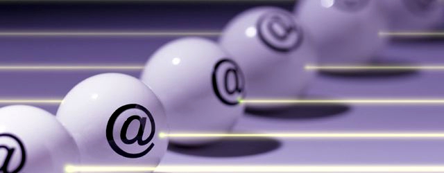 WEBの通信サービスを利用して